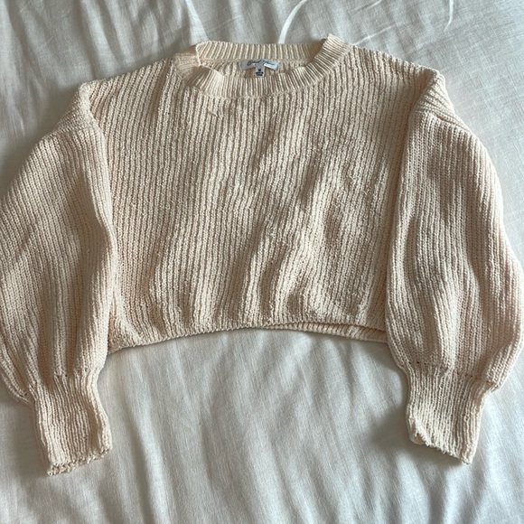 Cream cropped Sweater - Picture 1 of 1